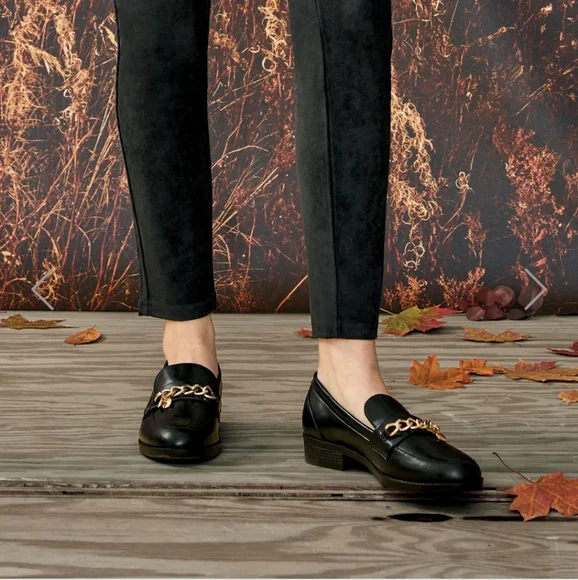 LOAFERS WITH CHAIN & CHARMS DETAIL size 8 NWT - Picture 2 of 5